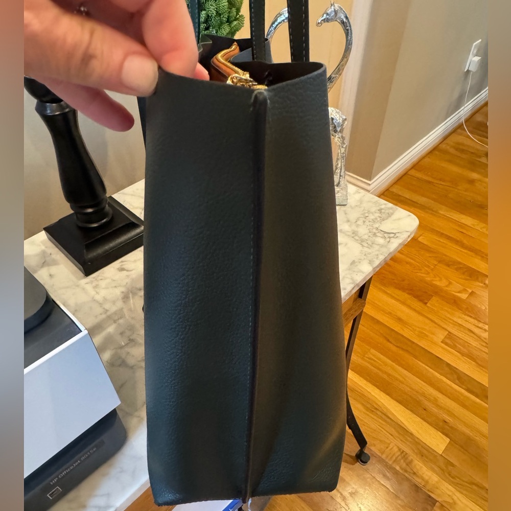 Coach - Mollie Tote - Dark Green Pebbled Leather - EUC Three Compartments - Picture 5 of 11